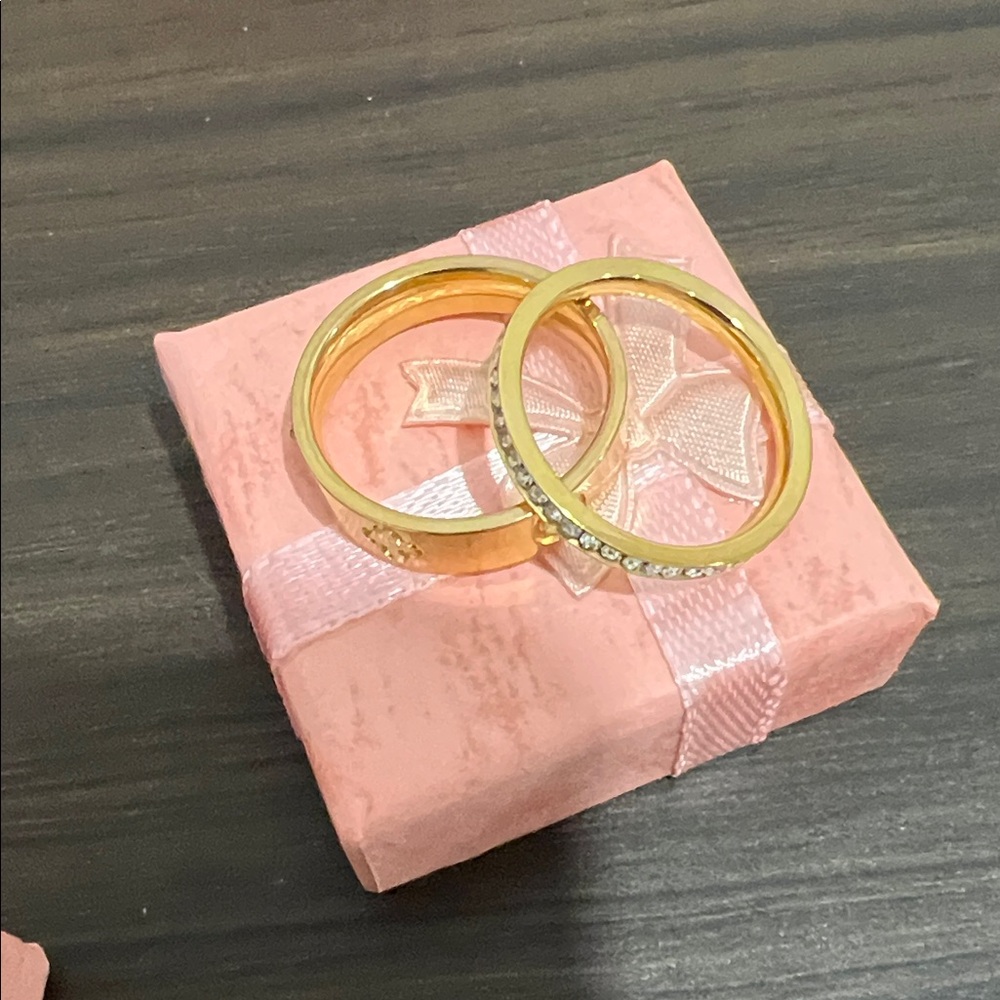 Elegant Gold-Tone Women's Ring Set